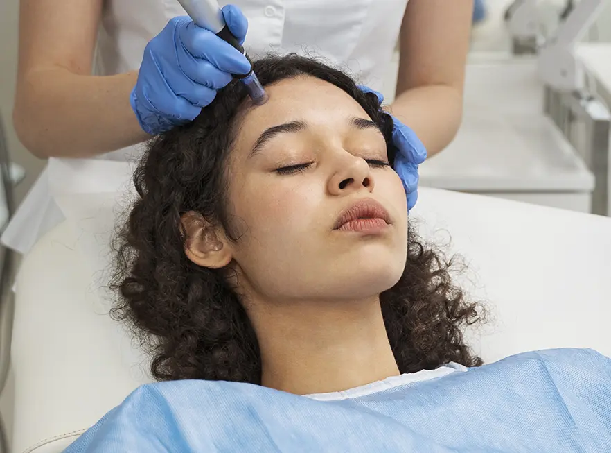 Los Secretos del Facial Profundo con Aparatología: Por qué es Esencial para la Piel Joven